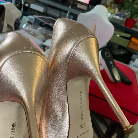 Manolo Blahnik Copper Hangisi Heels - Picture 9 of 14